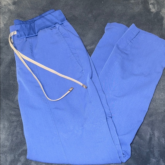 Fabletics Women’s Size Medium Petite Royal Blue Scrub Pants - Picture 1 of 5